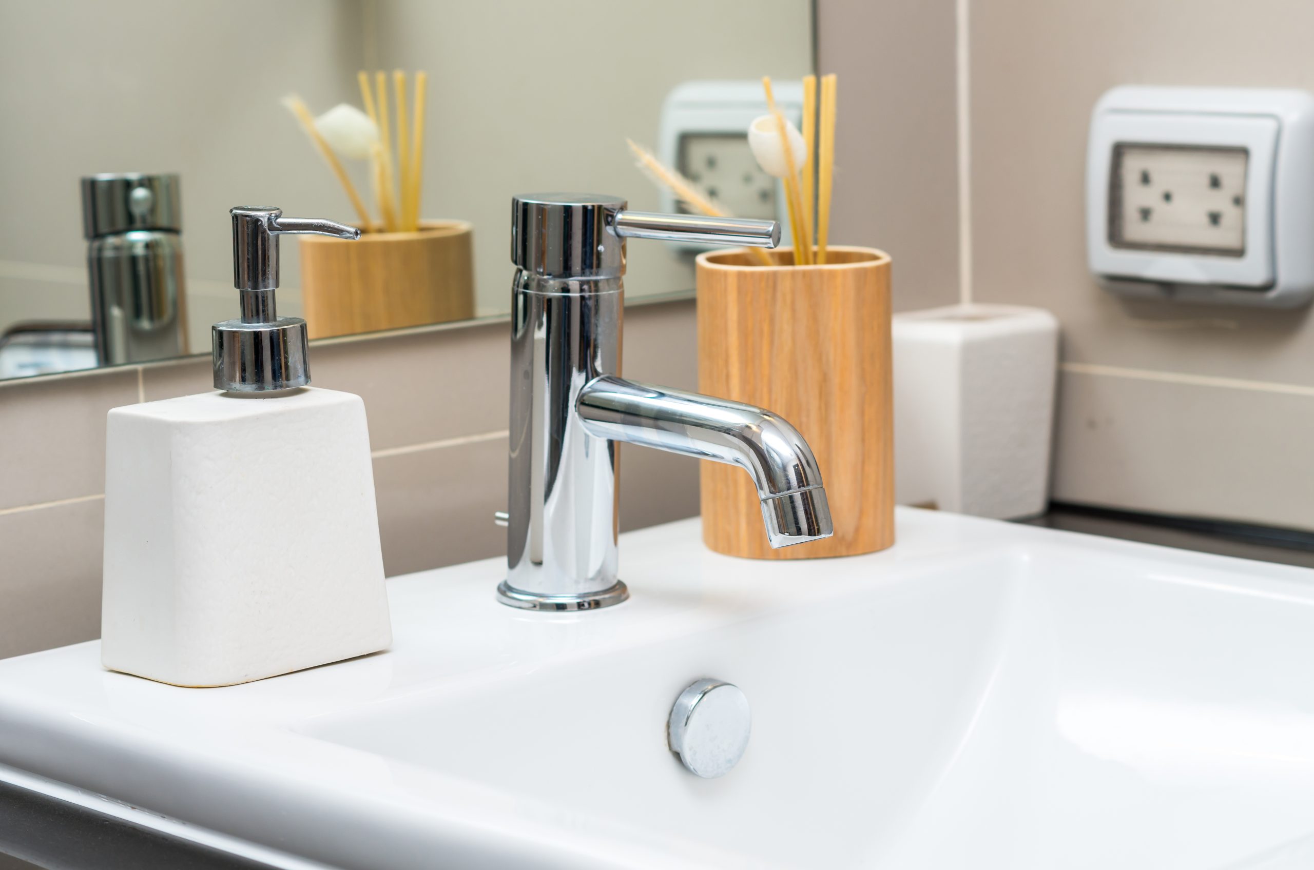 Choosing the Right Fixtures for Your Bathroom Renovation